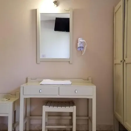 Mirabello Aparthotel Dassia (Corfu)
